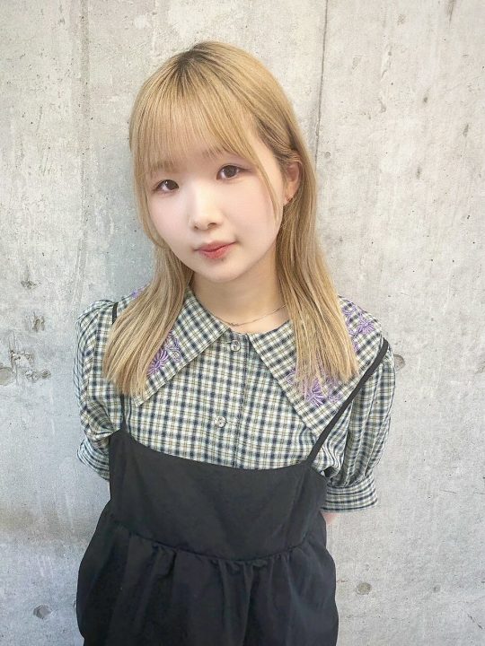 石田 ニコ